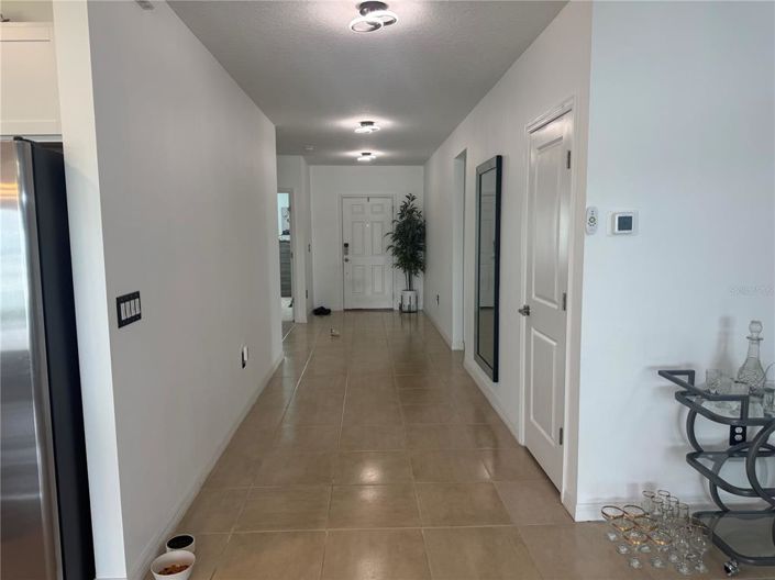 Image No.4-4 Bed Property for sale