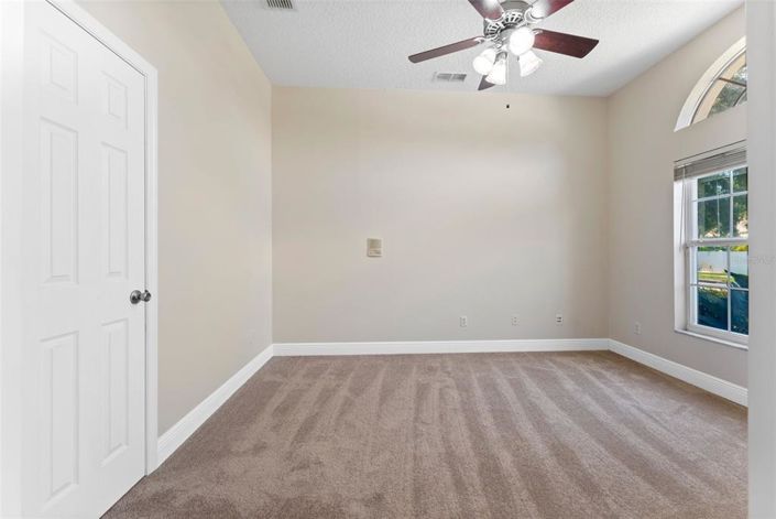 Image No.13-5 Bed Property for sale