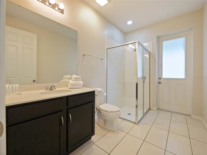 Image No.14-7 Bed Property for sale