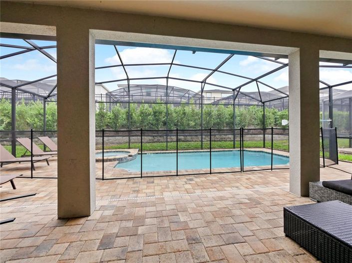 Image No.30-7 Bed Property for sale