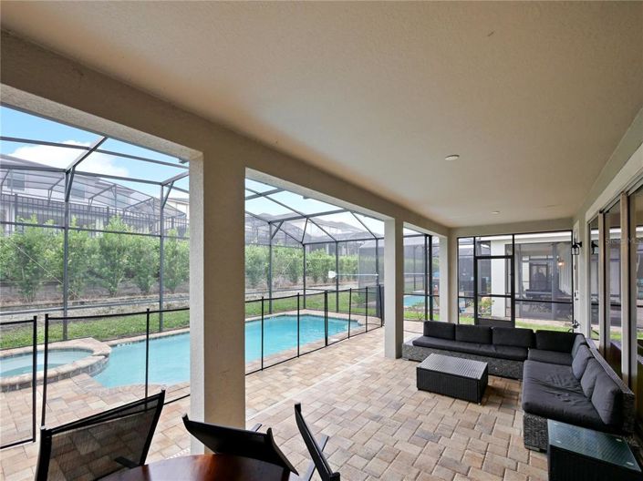 Image No.31-7 Bed Property for sale