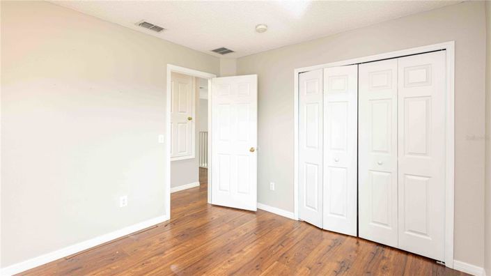 Image No.23-8 Bed Property for sale