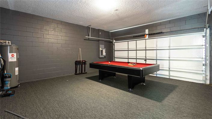 Image No.40-8 Bed Property for sale