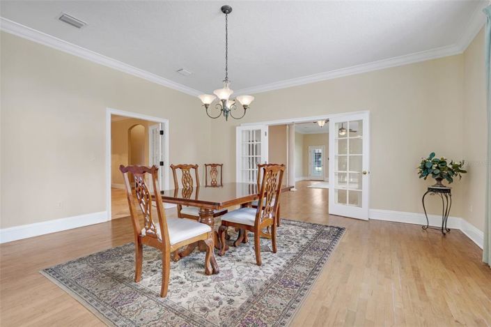 Image No.12-5 Bed Property for sale