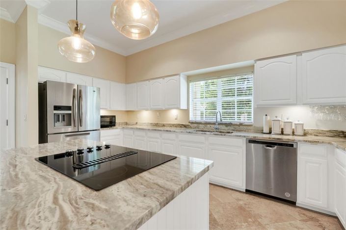 Image No.13-5 Bed Property for sale