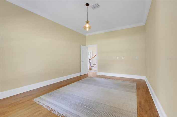 Image No.24-5 Bed Property for sale