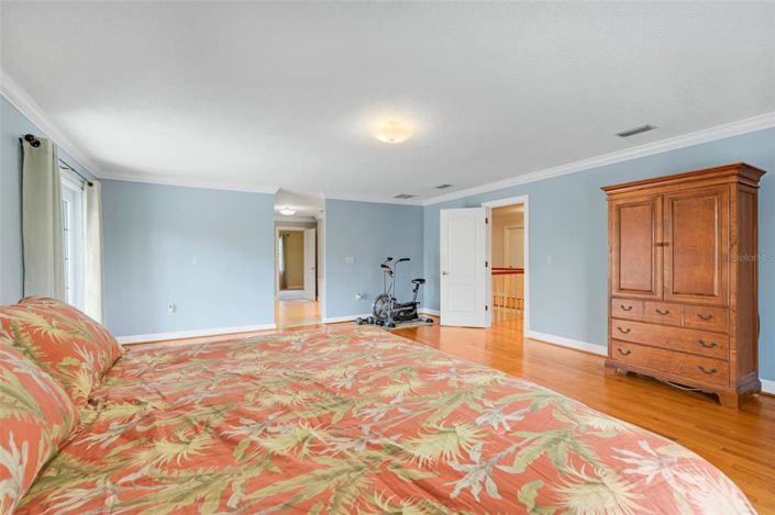 Image No.27-5 Bed Property for sale