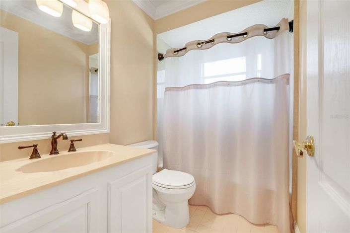 Image No.38-5 Bed Property for sale