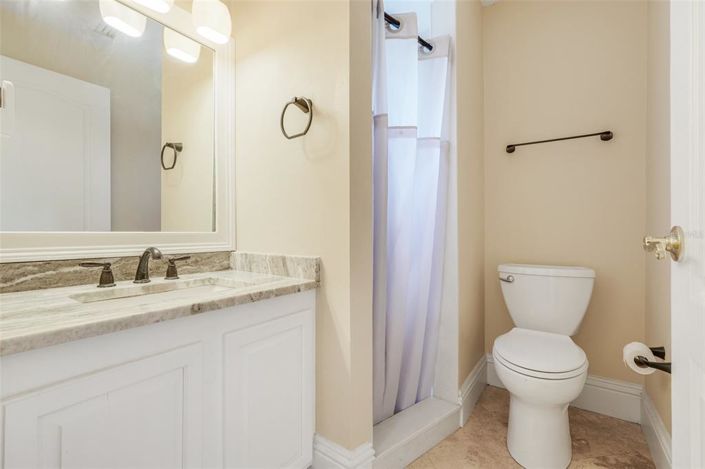 Image No.43-5 Bed Property for sale