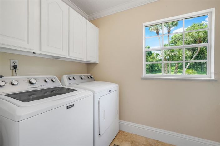 Image No.44-5 Bed Property for sale