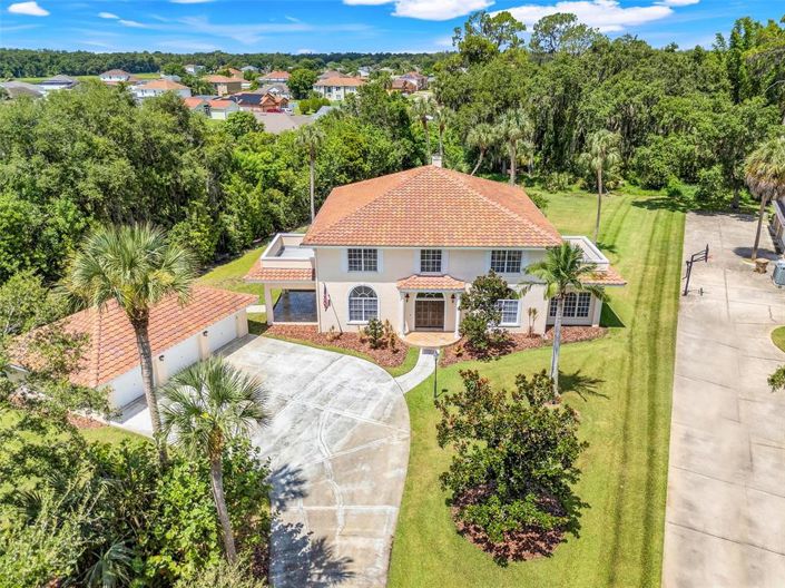 Image No.58-5 Bed Property for sale