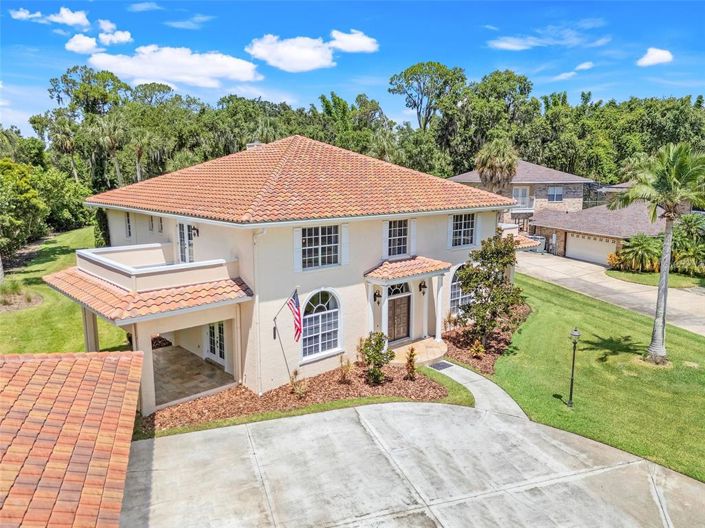 Image No.59-5 Bed Property for sale