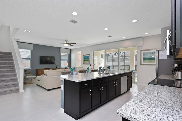 Image No.8-4 Bed Property for sale