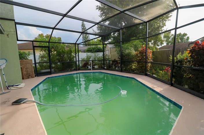 Image No.18-5 Bed Property for sale