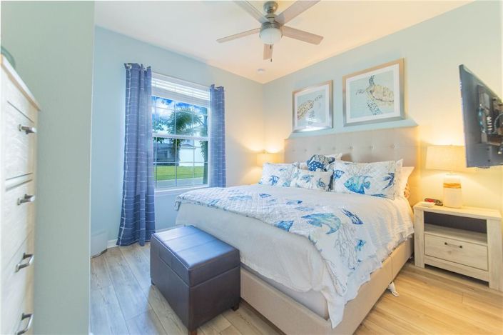 Image No.19-8 Bed Property for sale