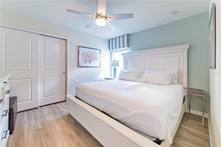 Image No.40-8 Bed Property for sale