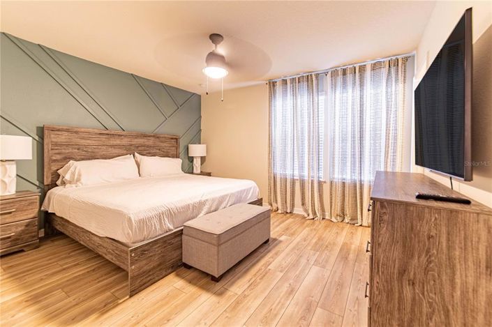 Image No.42-8 Bed Property for sale