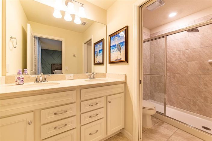 Image No.43-8 Bed Property for sale