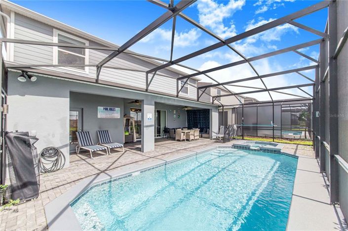 Image No.5-8 Bed Property for sale