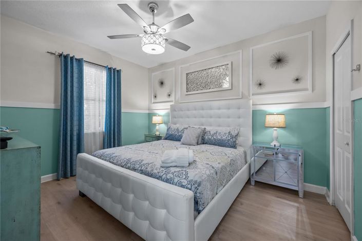 Image No.21-9 Bed Property for sale