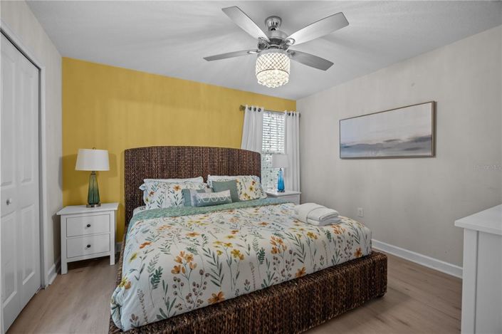 Image No.40-9 Bed Property for sale