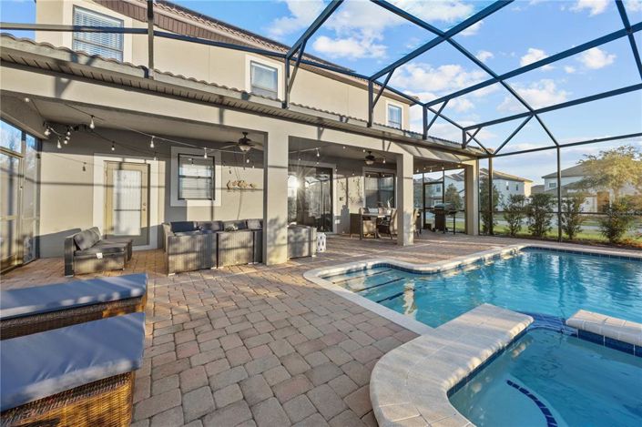 Image No.5-9 Bed Property for sale