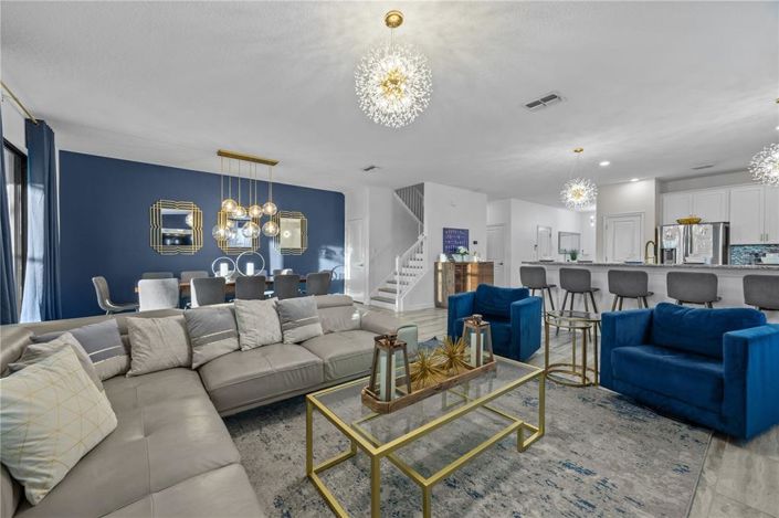 Image No.9-9 Bed Property for sale