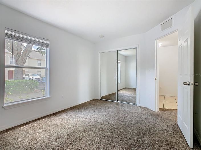 Image No.22-4 Bed Townhouse for sale