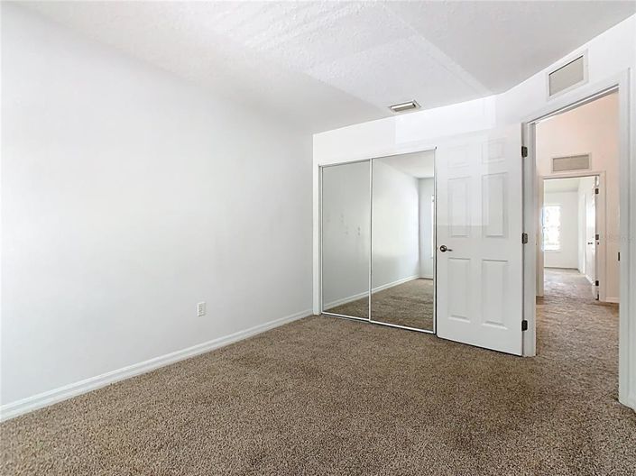 Image No.30-4 Bed Townhouse for sale