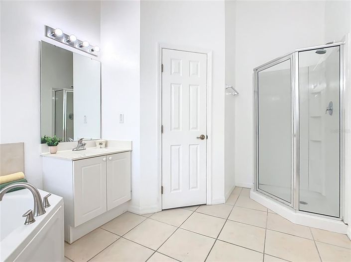 Image No.41-4 Bed Townhouse for sale