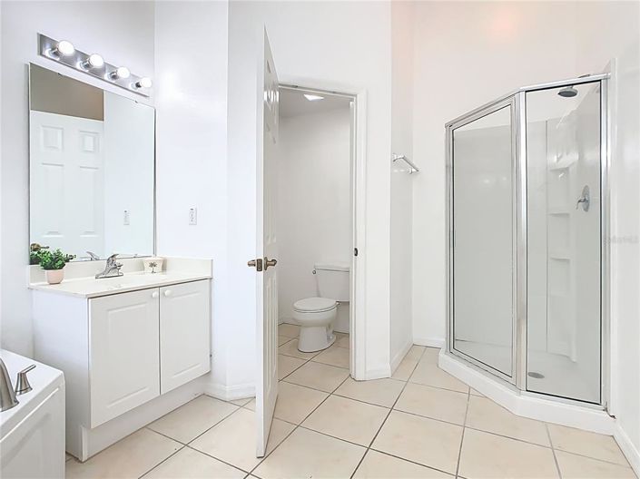 Image No.42-4 Bed Townhouse for sale