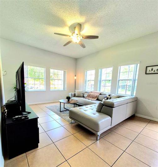 Image No.10-4 Bed Townhouse for sale