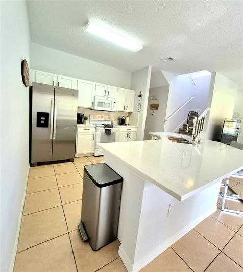 Image No.12-4 Bed Townhouse for sale