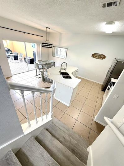 Image No.14-4 Bed Townhouse for sale