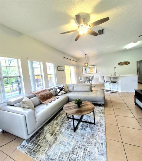 Image No.8-4 Bed Townhouse for sale