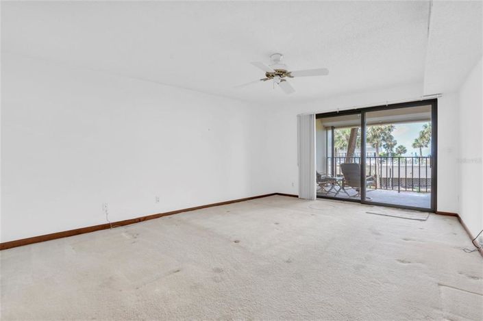 Image No.11-2 Bed Property for sale