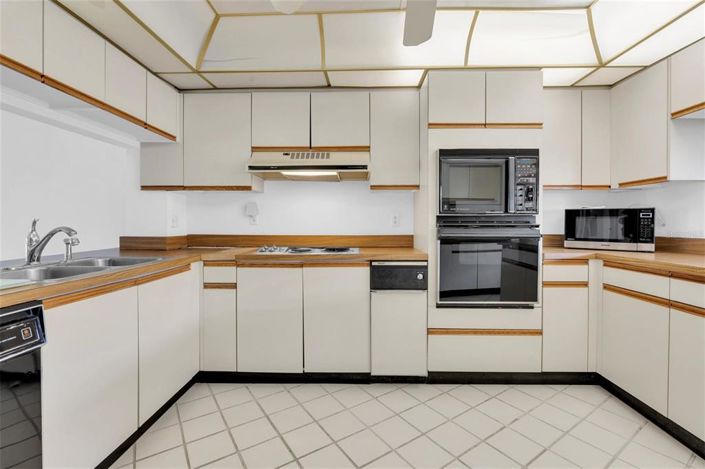 Image No.18-2 Bed Property for sale