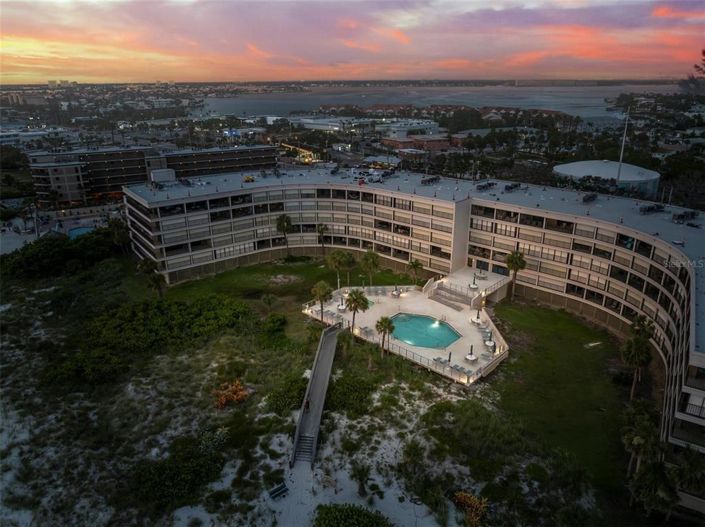 Image No.2-2 Bed Property for sale