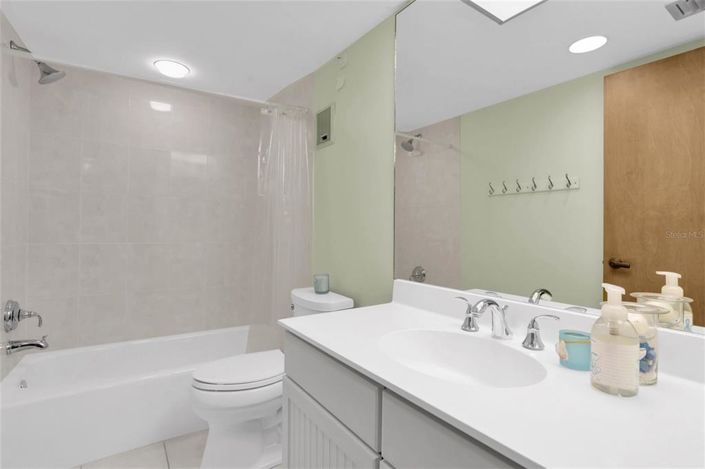 Image No.22-2 Bed Property for sale