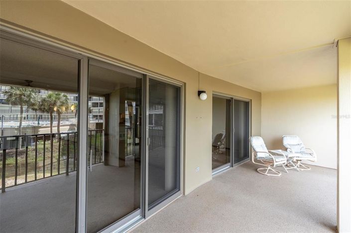 Image No.25-2 Bed Property for sale