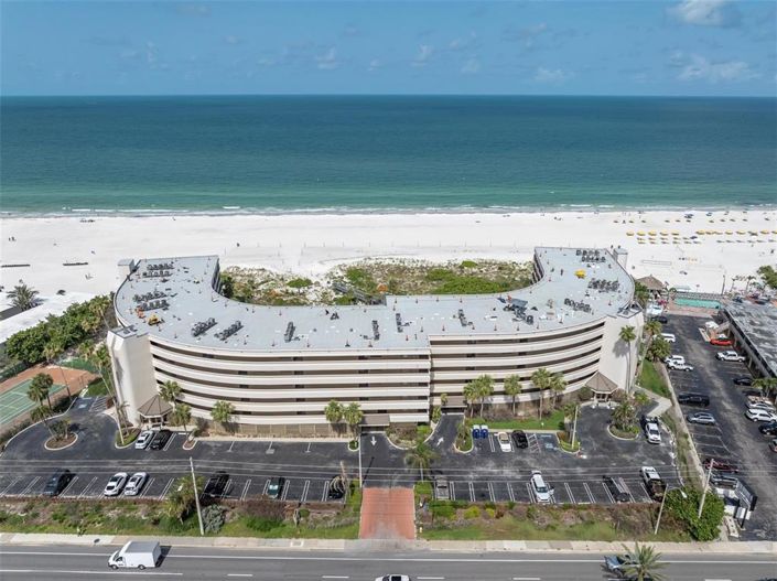 Image No.33-2 Bed Property for sale