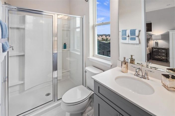 Image No.17-6 Bed Property for sale