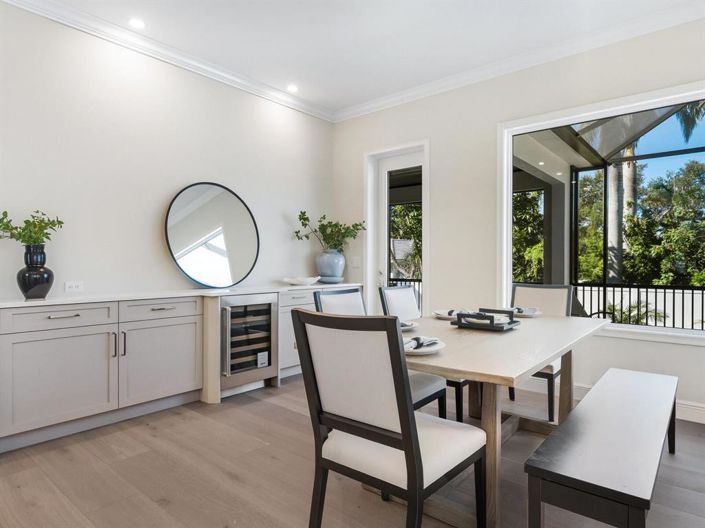 Image No.10-4 Bed Property for sale