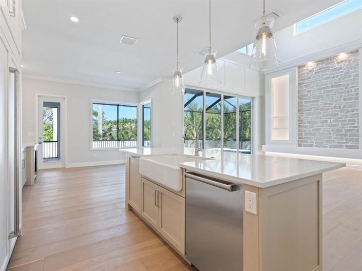 Image No.41-4 Bed Property for sale