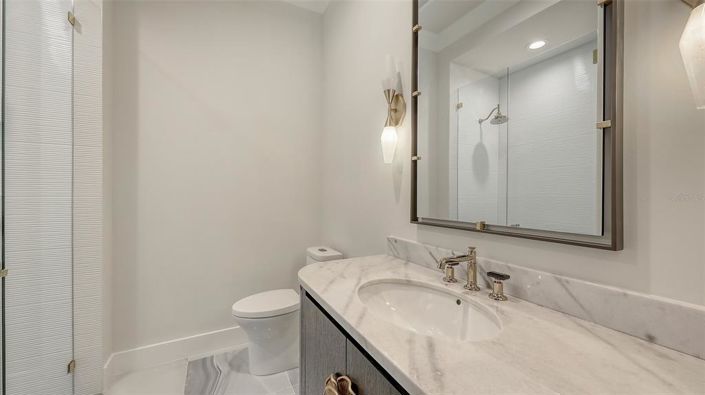 Image No.35-5 Bed Property for sale