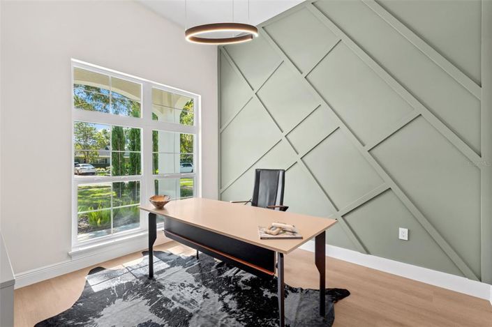 Image No.10-5 Bed Property for sale