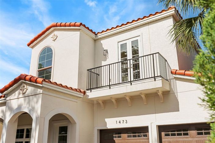 Image No.3-5 Bed Property for sale