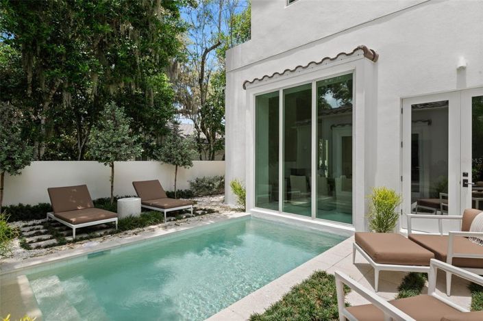 Image No.35-4 Bed Property for sale