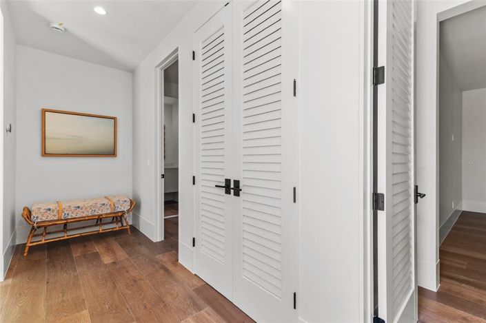 Image No.51-4 Bed Property for sale