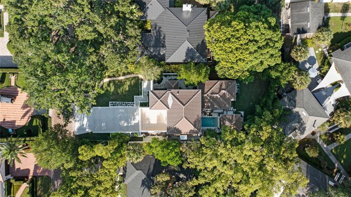 Image No.60-4 Bed Property for sale